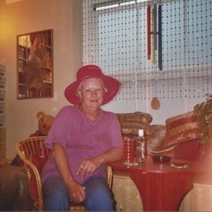 Profile Picture of Betty Anderson (@bettyandersonmusic) on Myspace