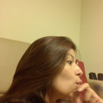 Profile Picture of Marian Figueroa (@MamPa_illette) on Twitter