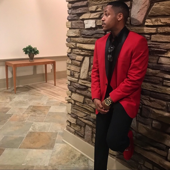 Profile Picture of Thaddeus Jackson (@yaboythad) on Poshmark