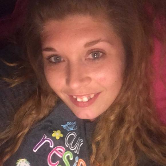 Profile Picture of Brook Mcintosh (@bmcintosh17) on Poshmark