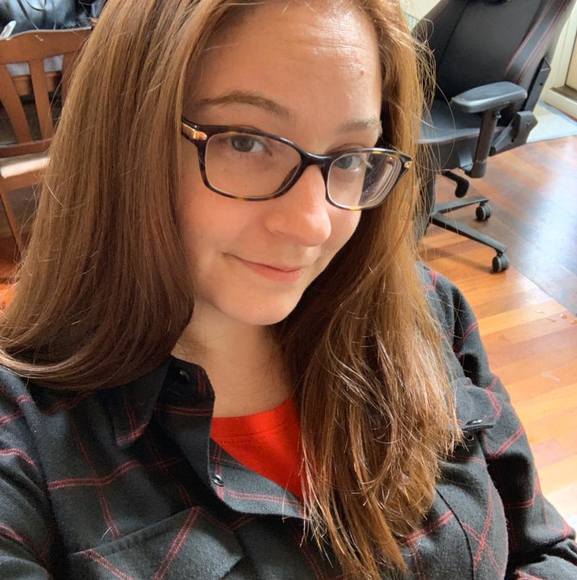 Profile Picture of Danielle Braiotta (@dbraiotta) on Poshmark