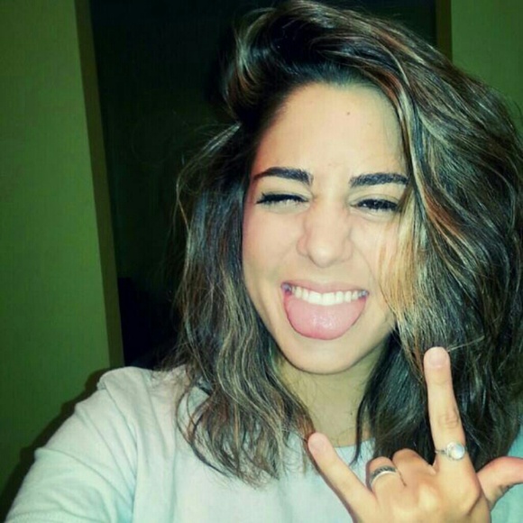 Profile Picture of Hope Kjar (@hopependragon) on Poshmark