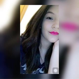 Profile Picture of Júlia Raffa (@julia.raffa.7) on Facebook