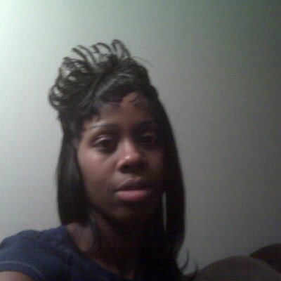 Profile Picture of Monique Calhoun (@honeycomb28) on Twitter