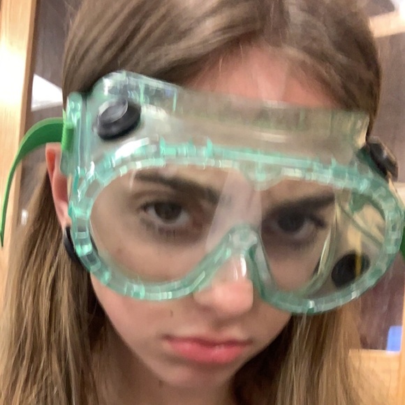 Profile Picture of Kenzie Grimes (@wh0skenzz) on Poshmark