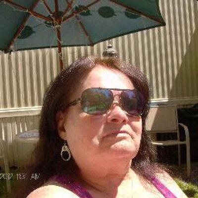 Profile Picture of Gloria June Weber (@june_weber) on Twitter