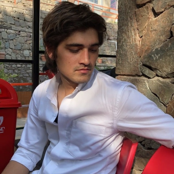Profile Picture of Abhishek Choudhary (@abhishek105) on Poshmark