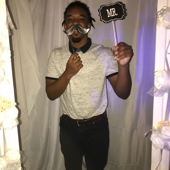 Profile Picture of Anthony Carlton (@antho411) on Poshmark