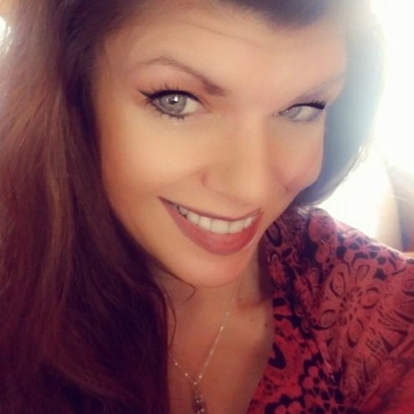 Profile Picture of Anita Wilson (@anita6868) on Poshmark