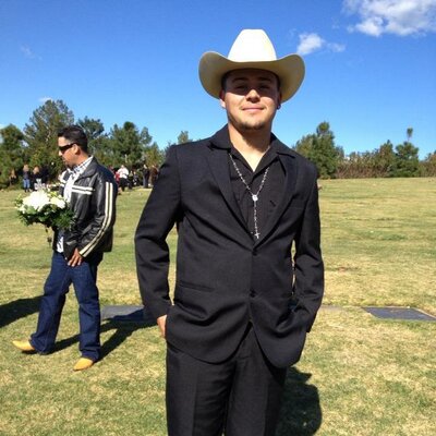 Profile Picture of John Salas (@johnsalas132) on Twitter