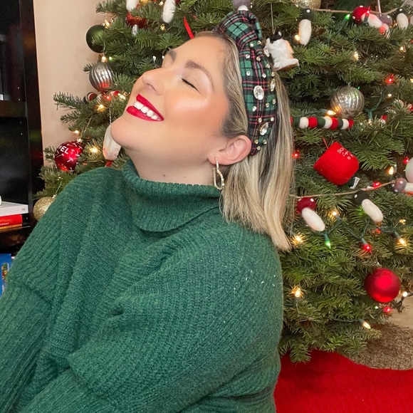 Brianna Larinto - Poshmark Profile Picture of Brianna Larinto (@brianna_isidora) on Poshmark