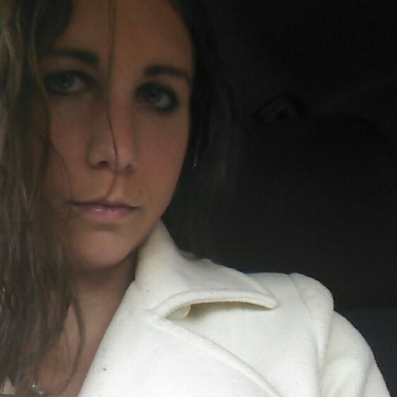 Profile Picture of Rayann Quinn (@rayannquinn) on Poshmark