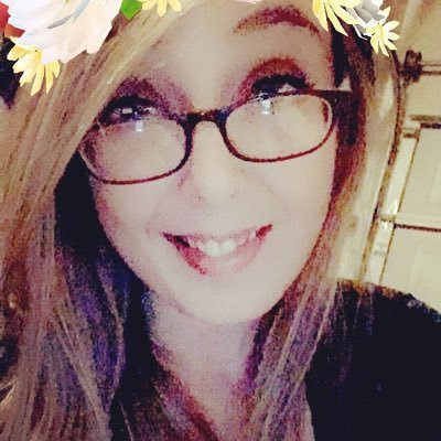 Profile Picture of Danielle Ballard (@hippiesprite614) on Twitter