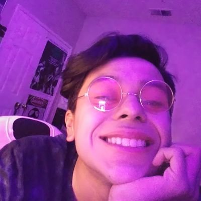 Profile Picture of Carlos Gonzales (@barlosbonzales) on Twitter