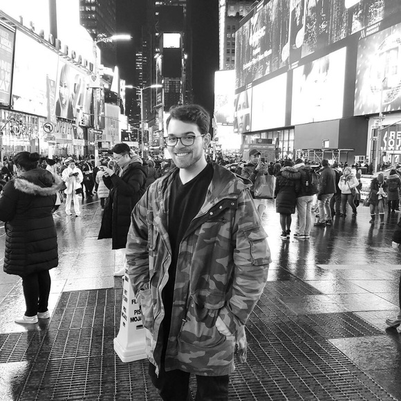 Profile Picture of Kevin Kiley (@kevinkiley123) on Poshmark