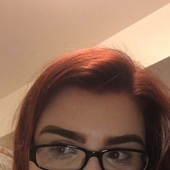 Profile Picture of Madalyn Hrycyk (@mad_hry) on Poshmark