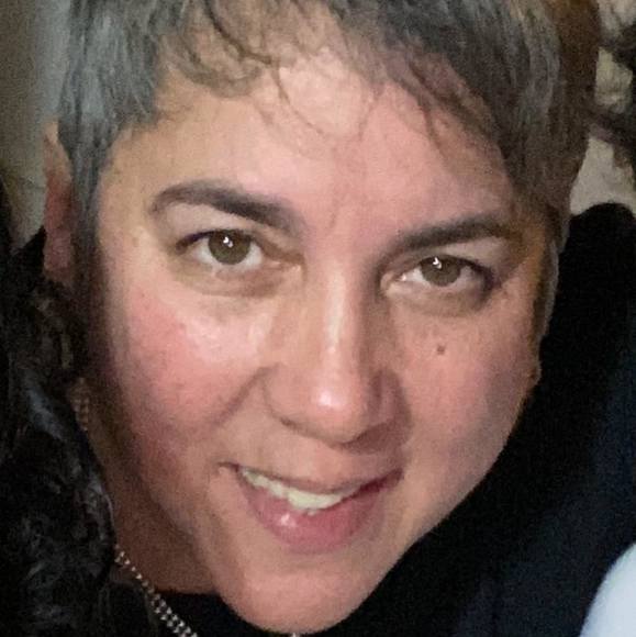 Profile Picture of Ariram Perez-ramos (@ari4u64) on Poshmark