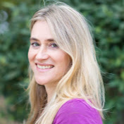 Profile Picture of Danielle Roche, Nutrition For Healthy Hormones (@naturallynourishedhormones4951) on Youtube