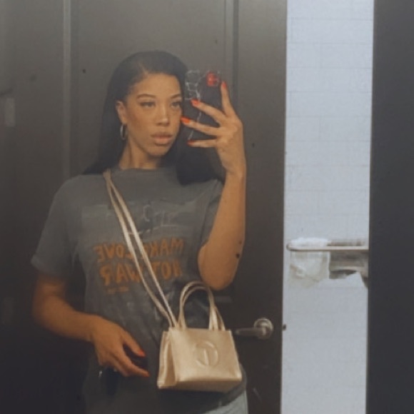 Profile Picture of Jasmine Mack (@soclassy_one) on Poshmark