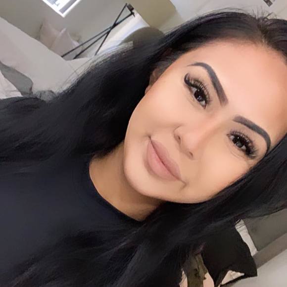 Profile Picture of Kirshawna Endischee (@kmailboy) on Poshmark