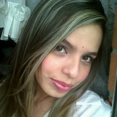 Profile Picture of Lina Barrera (@linabarrera24) on Twitter