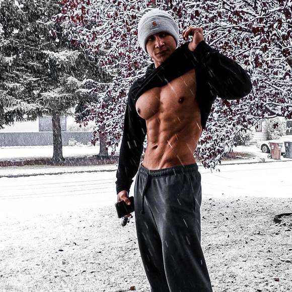 Profile Picture of Isaiah Candler (@zaynickfive) on Poshmark