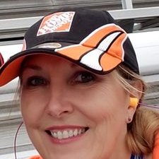 Profile Picture of Kim Beard (@KimTHD_HVAC) on Twitter