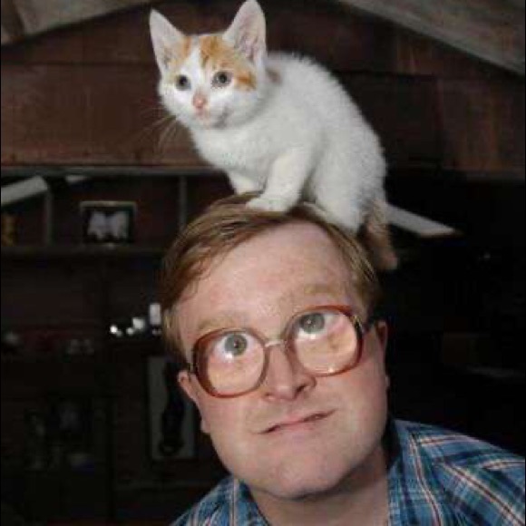 Profile Picture of Joe Rogan (@joebuysstyff) on Poshmark