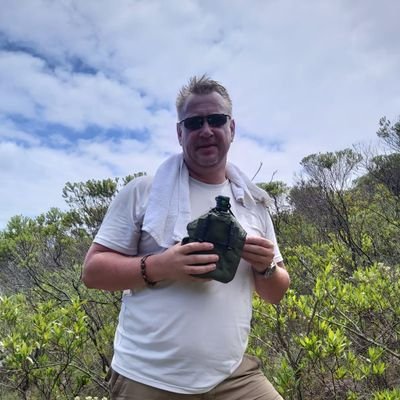 Profile Picture of Uwe Thomas Bauer (@bundi124) on Twitter