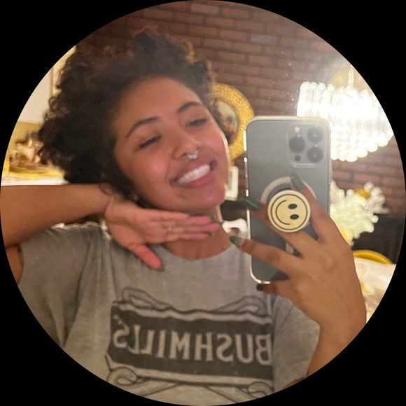 Profile Picture of Sabrina Agramonte (@agramontes) on Poshmark