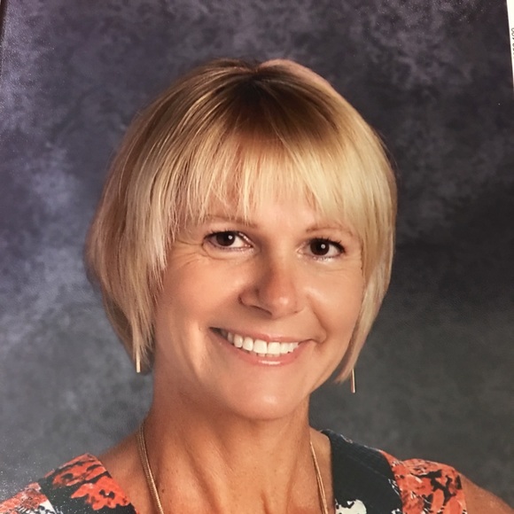 Amy Vandemerwe - Poshmark Profile Picture of Amy Vandemerwe (@avandie) on Poshmark