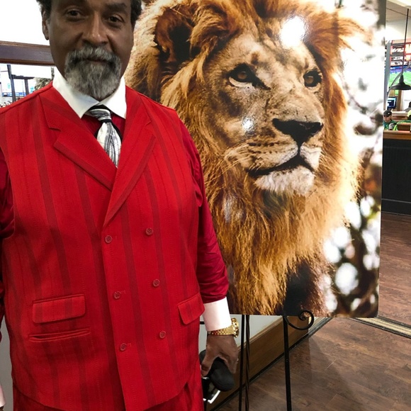 Profile Picture of Carl Tickles (@ctickles) on Poshmark