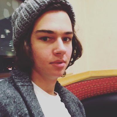 Profile Picture of Marshall Parsons (@DrumsAndCoffee) on Twitter
