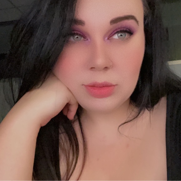 Profile Picture of Makayla Mcbride (@mickey_lynn702) on Poshmark