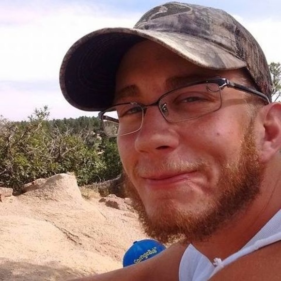 Profile Picture of Jordan Emeigh (@mrsemeigh2015) on Poshmark