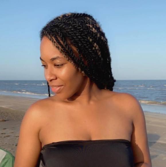 Profile Picture of Danielle coulanges Isles (@dcisles) on Poshmark