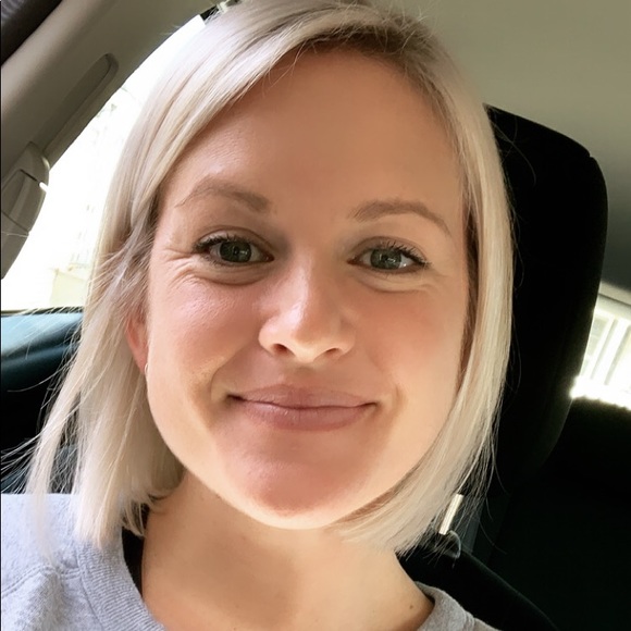 Profile Picture of Jenna Larkin (@larkinjenna89) on Poshmark