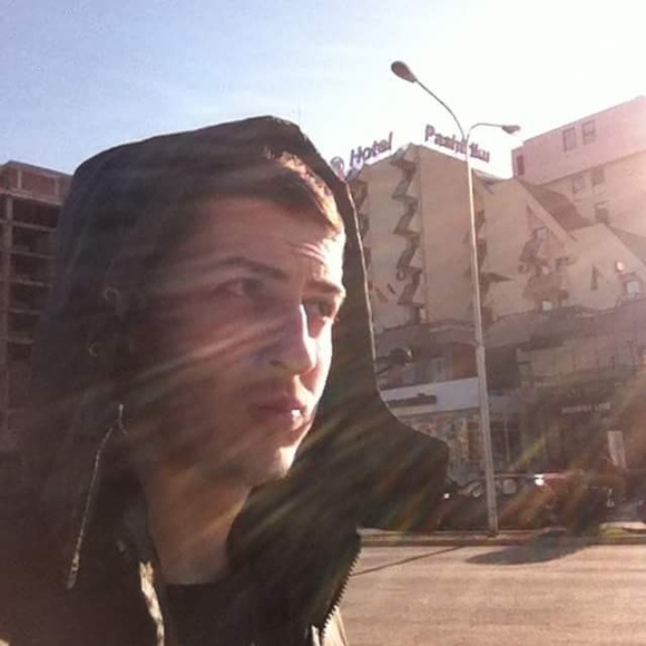 Profile Picture of Naim Zhutaj (@naim_n10) on Poshmark