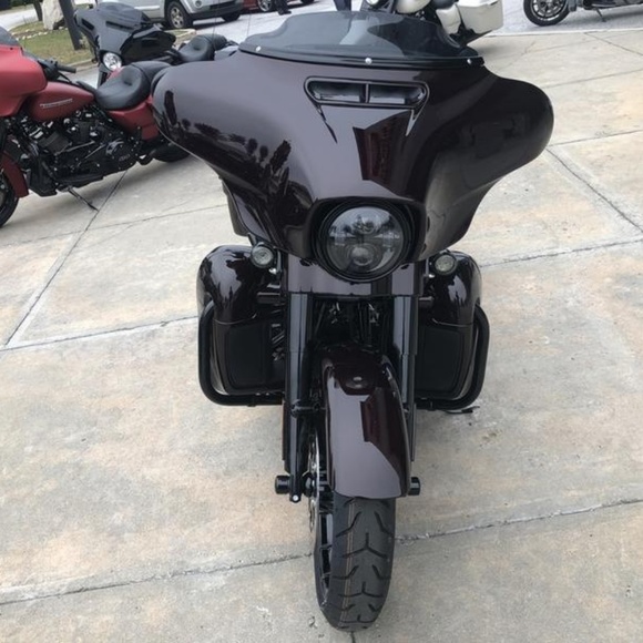 Profile Picture of Andrew Alex (@ajslaundromat) on Poshmark