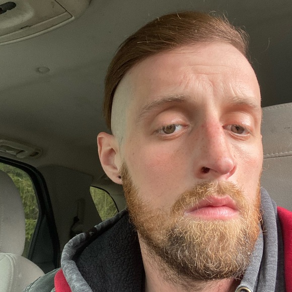 Profile Picture of Brandon Helmken (@helmken89) on Poshmark