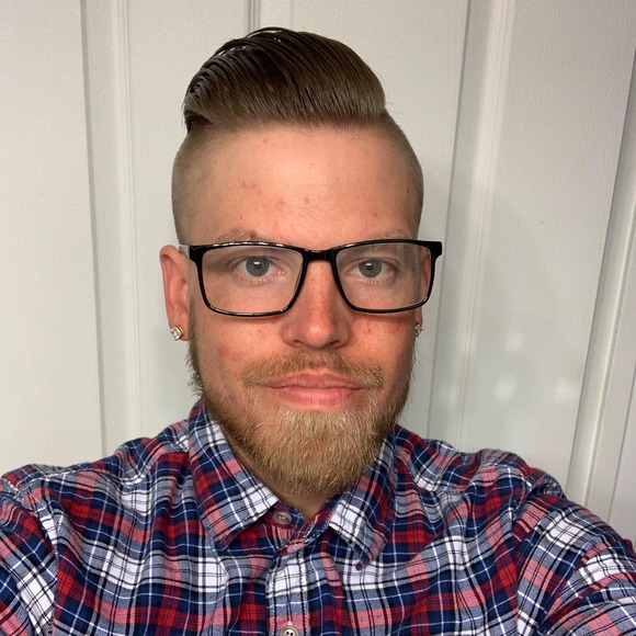 Ryan Whittingham - Poshmark Profile Picture of Ryan Whittingham (@ryanwhitt) on Poshmark