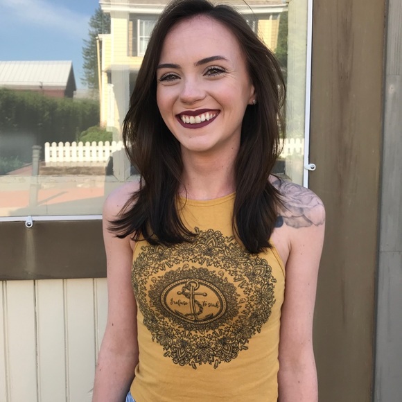 Catherine Bininger - Poshmark Profile Picture of Catherine Bininger (@kittycat74) on Poshmark