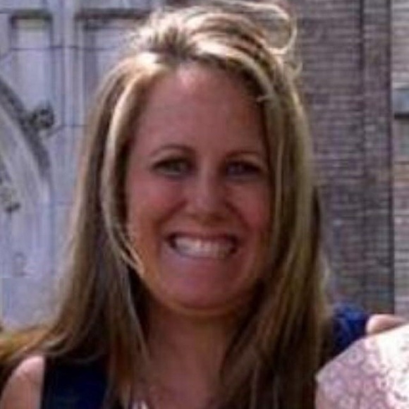 Profile Picture of Kimberly Domangue (@healthygirltx) on Poshmark