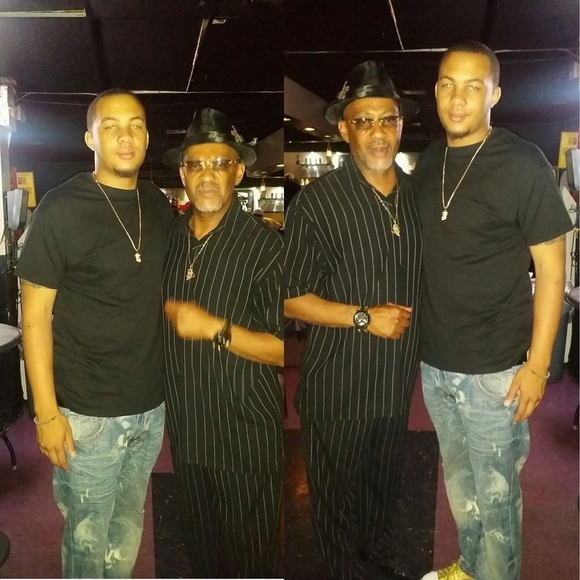 Profile Picture of George Wright (@yellowgw3) on Poshmark