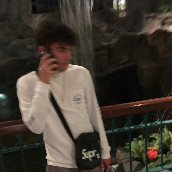 Profile Picture of Kevin Martins (@kevin_martins) on Poshmark