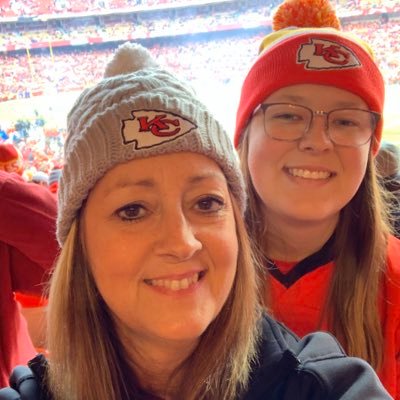 Profile Picture of Crazychiefsfan ❤️ 💛 (@kelly_oglesby3) on Twitter