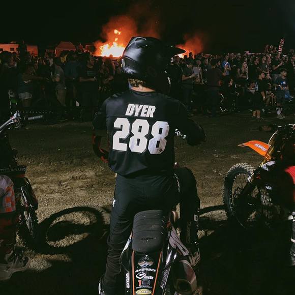 Profile Picture of Hunter Dyer (@huntkx) on Poshmark