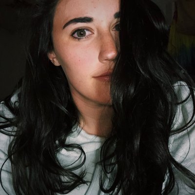 Profile Picture of Megan Burke (@megan_burkiee) on Twitter