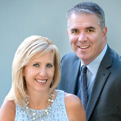 Profile Picture of Jason & Kelli Krafsky-John L. Scott-Bellevue Main (@KrafskyREteam) on Twitter