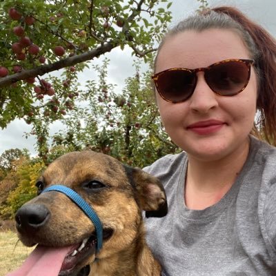 Profile Picture of Alexandra Has Writers Block (@aldorad6) on Twitter